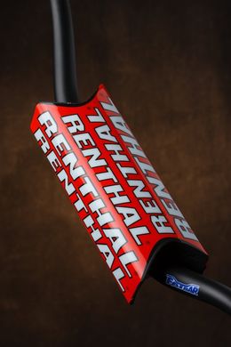 Подушка на кермо Renthal Team Issue Fatbar Pad Red