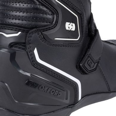 Моточеревики Oxford Omega Air Short MS Boot Blk/ Wht 42