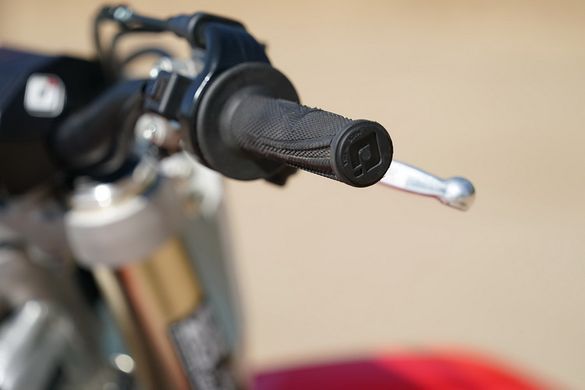 Мото кермо ODI MX Handlebars, Podium FLIGHT, KTM ( 2016+) -628 Black Orange