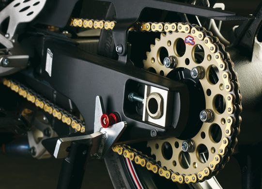 Ланцюг Renthal R4 Chain - 520 Gold, 520-126L / Seal Ring