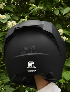 Мотошлем Icon Airflite Dark Rubatone M