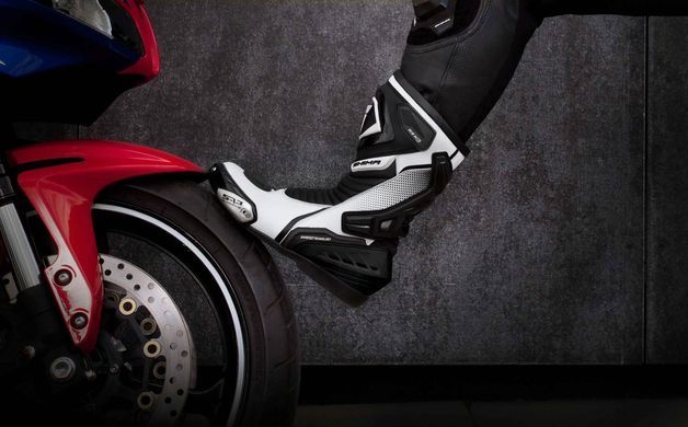 Моточеревики Shima RSX-6 Black/White 45