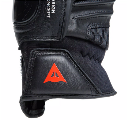 Мотоперчатки Dainese CARBON 4 SHORT Leather Black Red XL